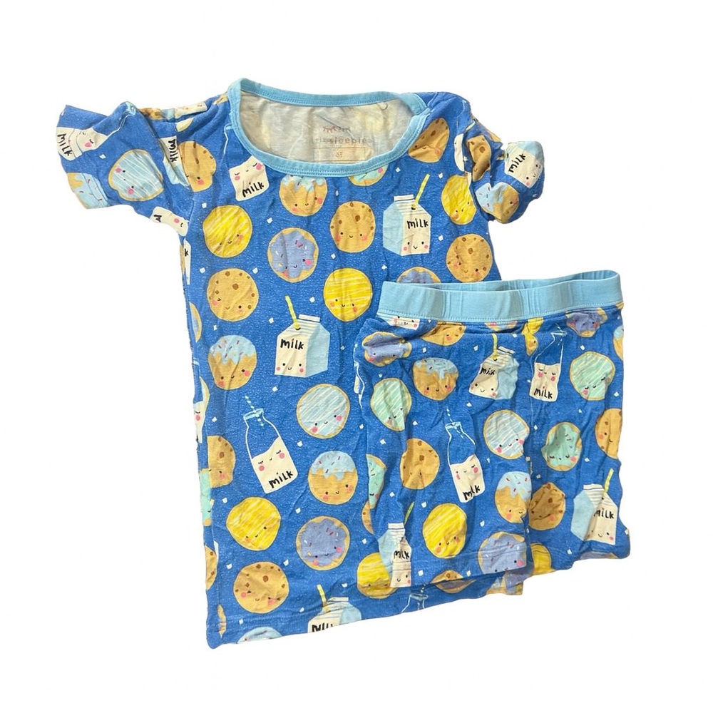 🥛 Little Sleepies “Cookies & Milk” Short Pajama Set (3T)